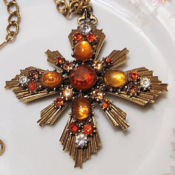 Vtg CORO Maltese CROSS PENDANT RARE SIGNED 60s MCM - Picture 1 of 8